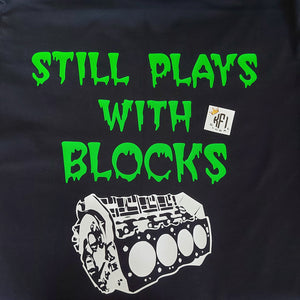 Still plays with blocks Design