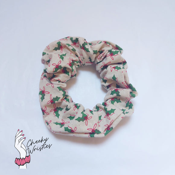 Christmas Holly Wristie - Cutie Scrunchie
