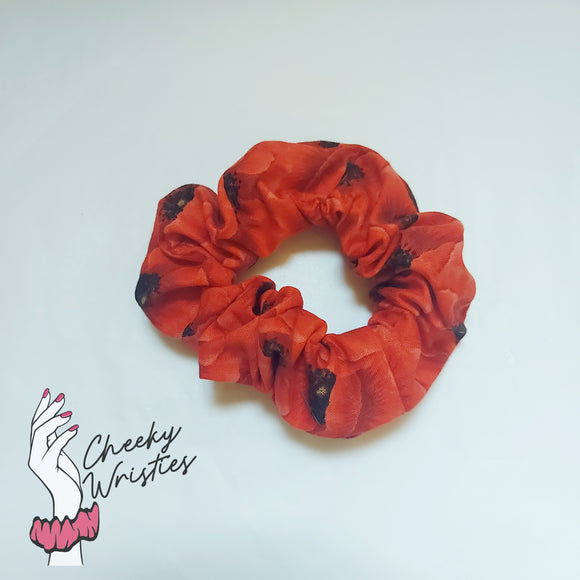 Poppy Wristie - Cutie Scrunchie